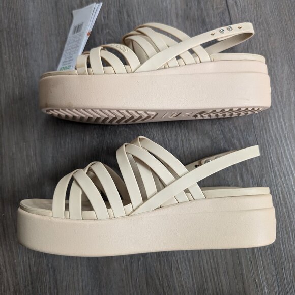 Crocs Women's Brooklyn Strappy Wedge Sandal Sz 8 Chai - Picture 3 of 6